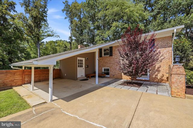 2621 CHILDS LN, Alexandria, VA 22308