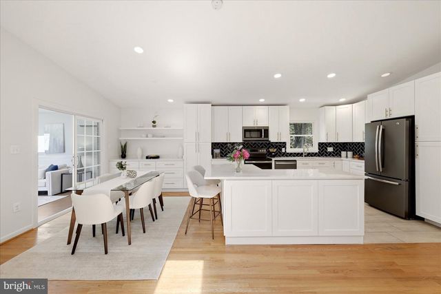 2621 CHILDS LN, Alexandria, VA 22308