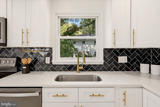 2621 CHILDS LN, Alexandria, VA 22308