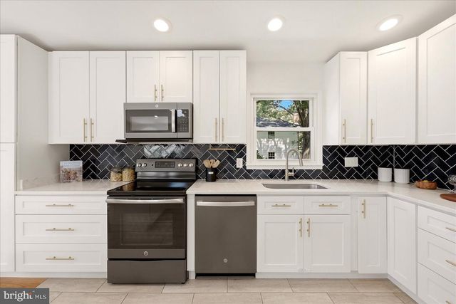 2621 CHILDS LN, Alexandria, VA 22308