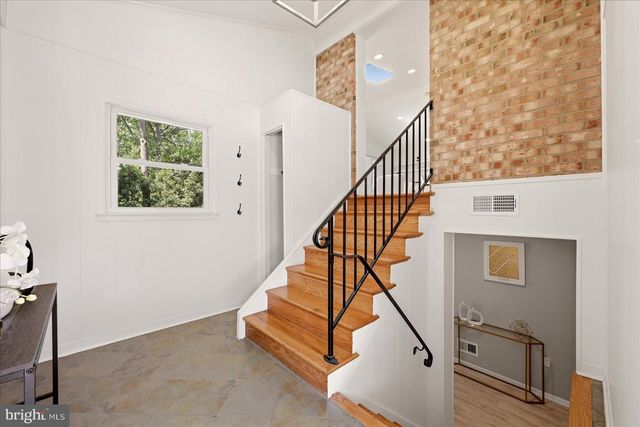 2621 CHILDS LN, Alexandria, VA 22308