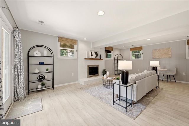 2621 CHILDS LN, Alexandria, VA 22308