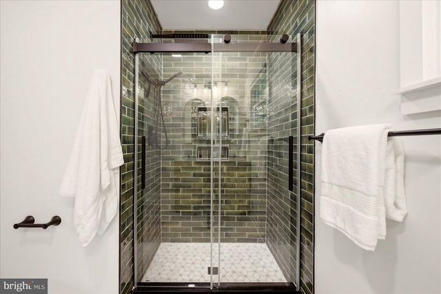 2621 CHILDS LN, Alexandria, VA 22308