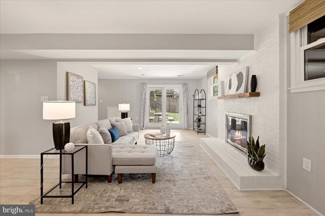2621 CHILDS LN, Alexandria, VA 22308
