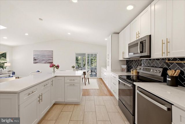 2621 CHILDS LN, Alexandria, VA 22308
