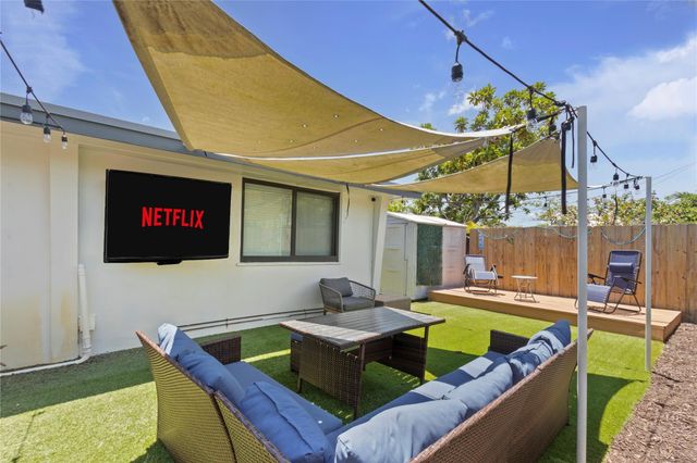 171 SE 31st Avenue, Boynton Beach, FL 33435