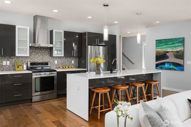5903 20th Avenue S, Seattle, WA 98108