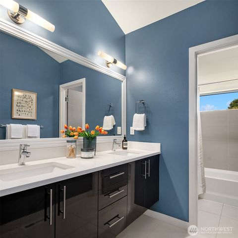5903 20th Avenue S, Seattle, WA 98108