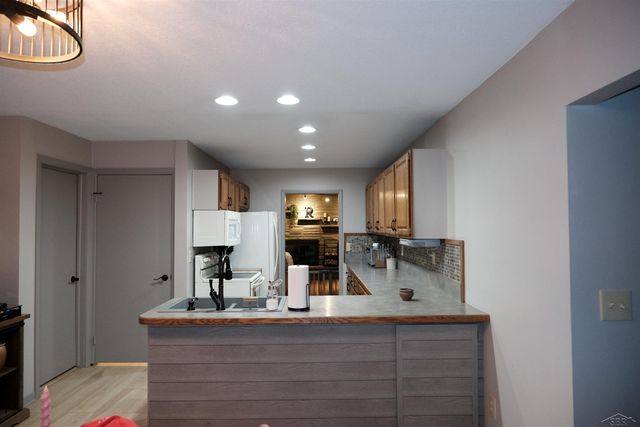 3869 N. Hartford Drive, Saginaw, MI 48603