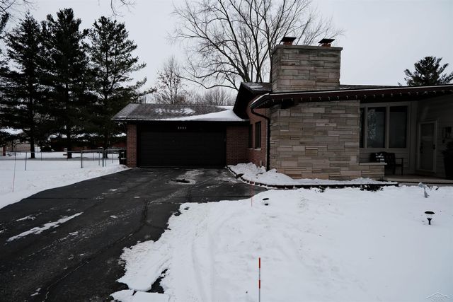 3869 N. Hartford Drive, Saginaw, MI 48603