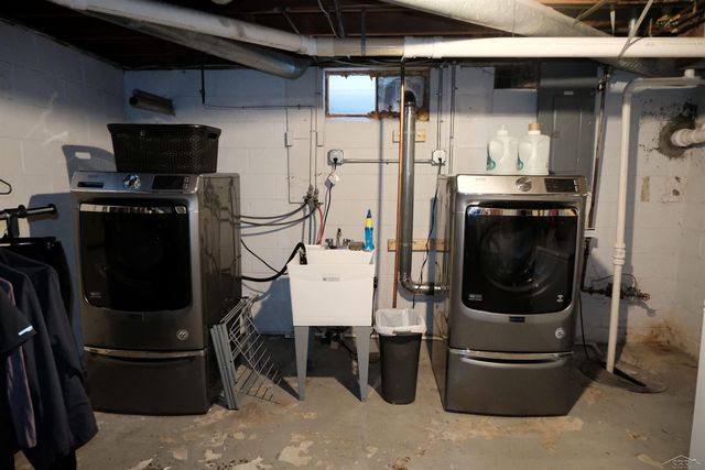 3869 N. Hartford Drive, Saginaw, MI 48603