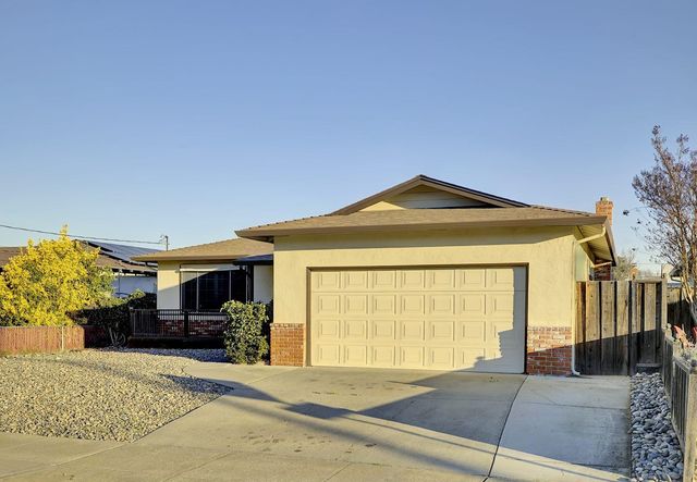 1405 Tulip Dr, Antioch, CA 94509