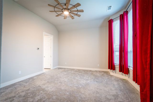 1121 Bridle Path Drive, Aubrey, TX 76227