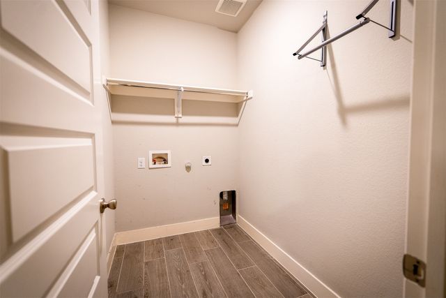 1121 Bridle Path Drive, Aubrey, TX 76227