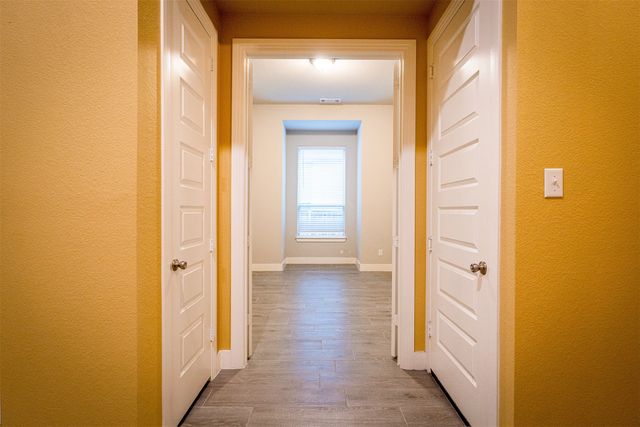 1121 Bridle Path Drive, Aubrey, TX 76227