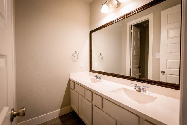 1121 Bridle Path Drive, Aubrey, TX 76227