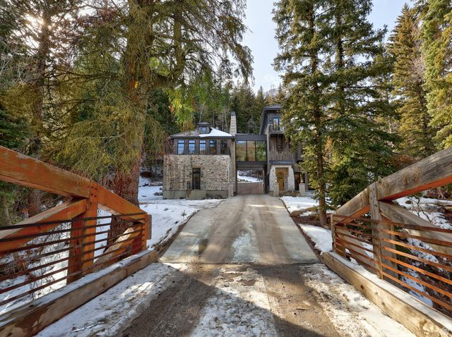 9271 N MILE 23 LN, Sundance, UT 84604