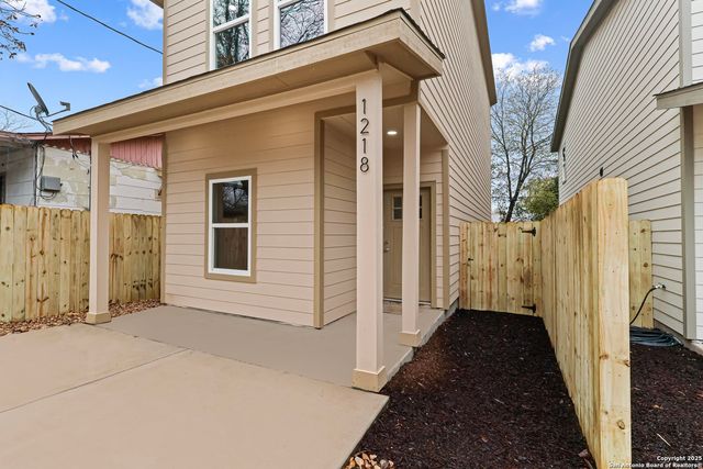 1218 Aransas, San Antonio, TX 78210