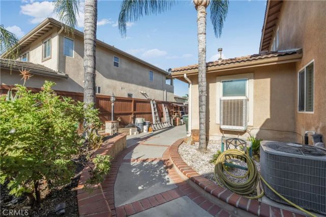 3601 Crevice Way, Perris, CA 92570