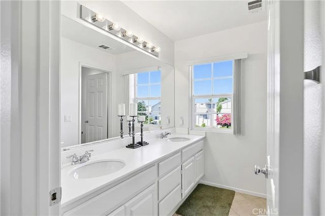 3601 Crevice Way, Perris, CA 92570