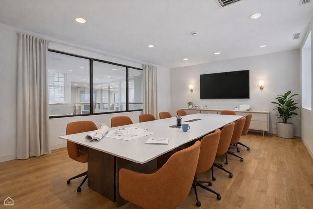 1311 E 57th Street, Chicago, IL 60637