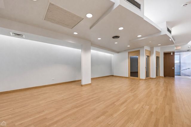 1311 E 57th Street, Chicago, IL 60637