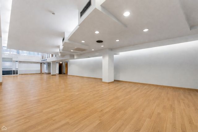 1311 E 57th Street, Chicago, IL 60637