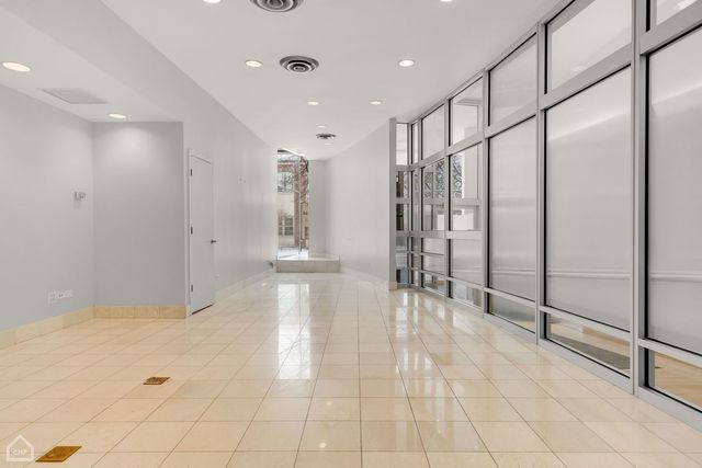 1311 E 57th Street, Chicago, IL 60637