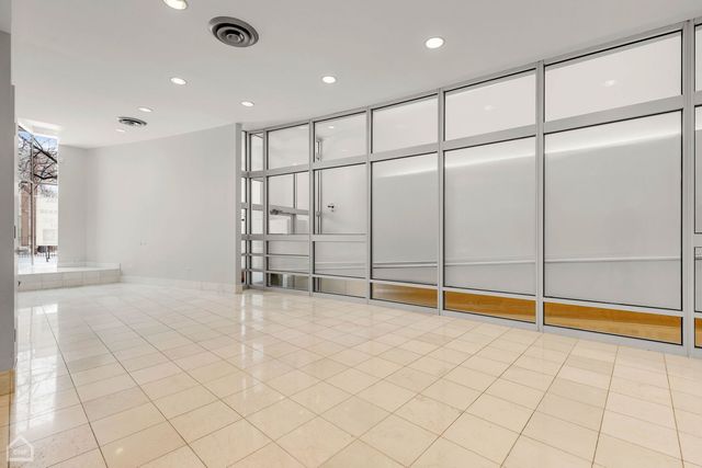 1311 E 57th Street, Chicago, IL 60637