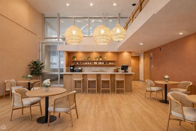 1311 E 57th Street, Chicago, IL 60637