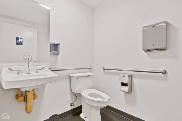 1311 E 57th Street, Chicago, IL 60637