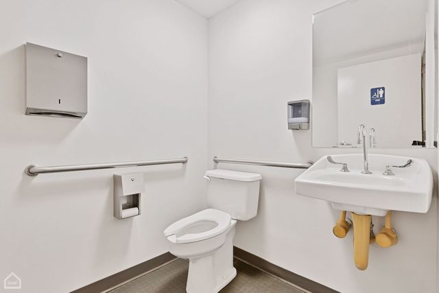 1311 E 57th Street, Chicago, IL 60637