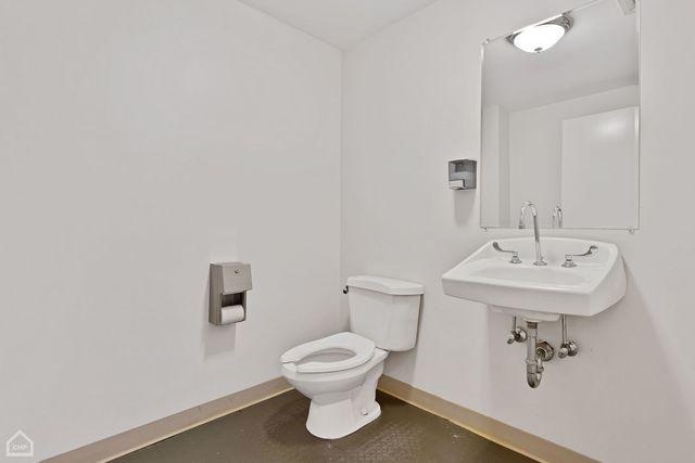 1311 E 57th Street, Chicago, IL 60637