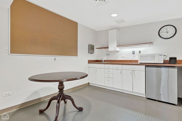 1311 E 57th Street, Chicago, IL 60637