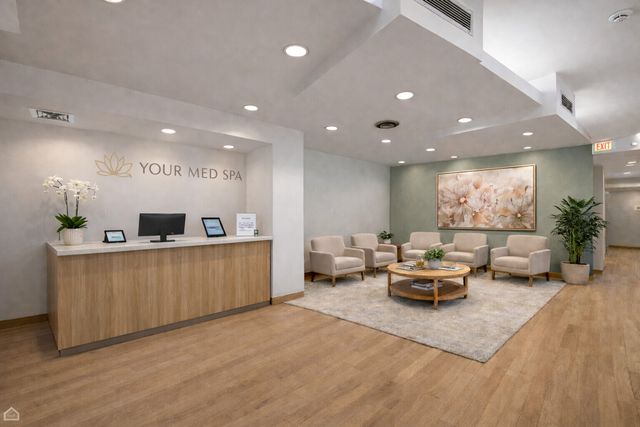 1311 E 57th Street, Chicago, IL 60637