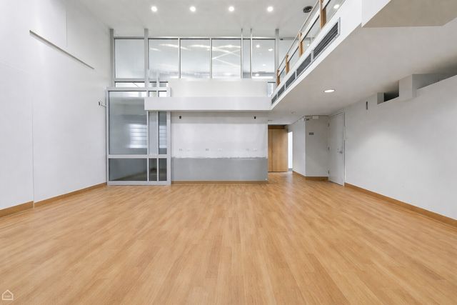 1311 E 57th Street, Chicago, IL 60637