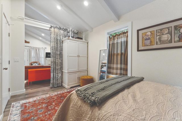 821-823 Prince Ave, Healdsburg, CA 95448