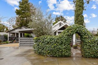 821-823 Prince Ave, Healdsburg, CA 95448