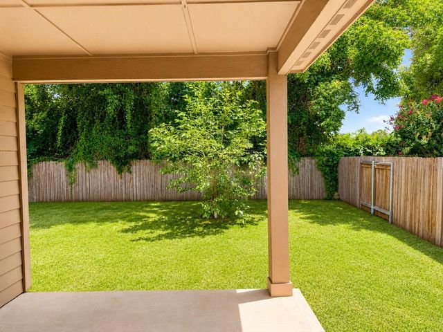 38106 N Sweetwater Circle, Magnolia, TX 77355