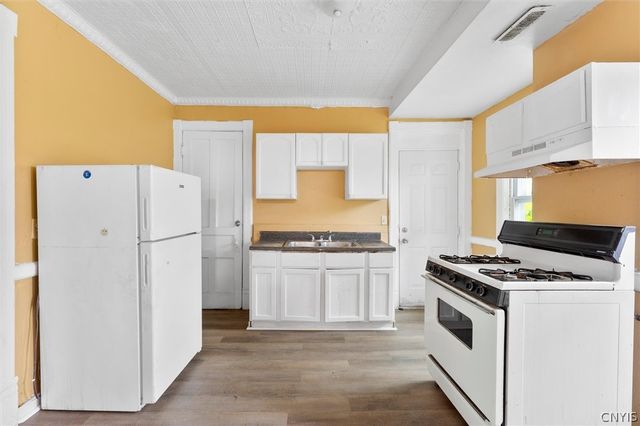 1102 Butternut Street, Syracuse, NY 13208