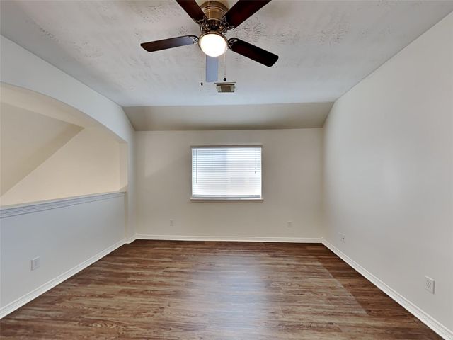 28726 Hidden Cove Drive, Magnolia, TX 77354