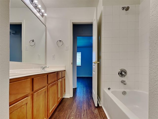 28726 Hidden Cove Drive, Magnolia, TX 77354