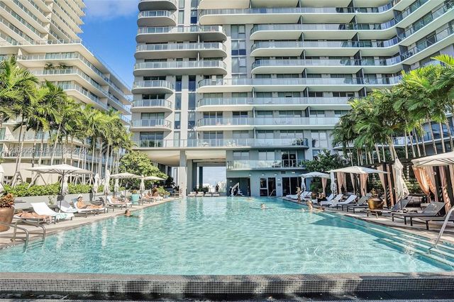 121 NE 34th St 2705, Miami, FL 33137