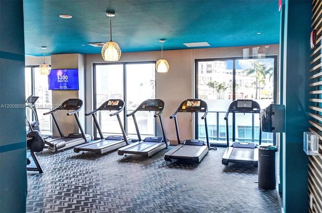 121 NE 34th St 2705, Miami, FL 33137