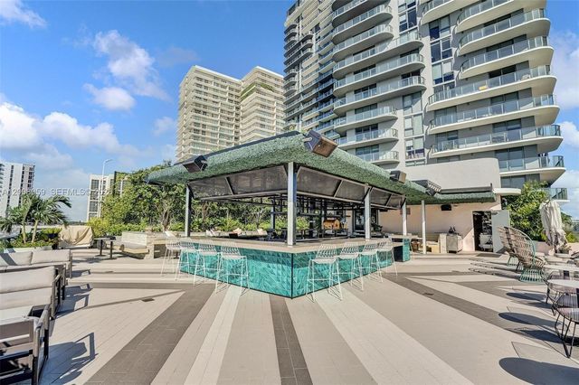 121 NE 34th St 2705, Miami, FL 33137
