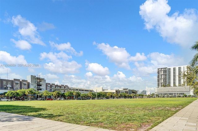 121 NE 34th St 2705, Miami, FL 33137