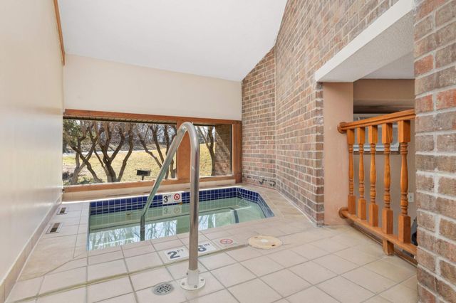 4300 Trenton Lane N 2319, Plymouth, MN 55442