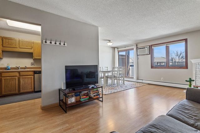 4300 Trenton Lane N 2319, Plymouth, MN 55442