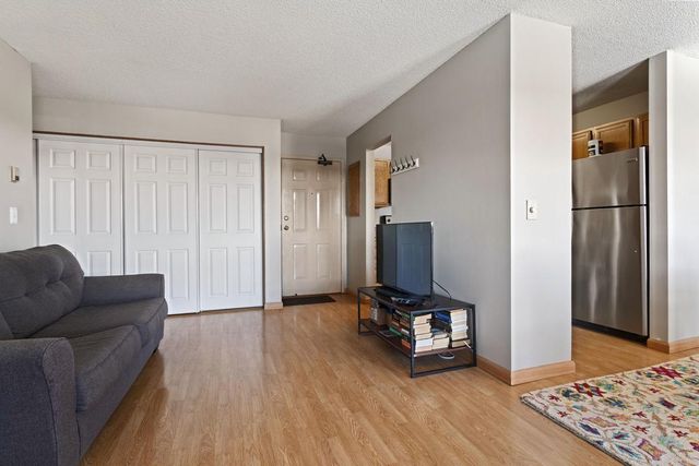 4300 Trenton Lane N 2319, Plymouth, MN 55442