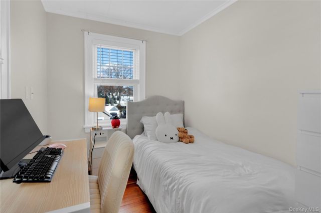 33 Pratt Street, New Rochelle, NY 10801